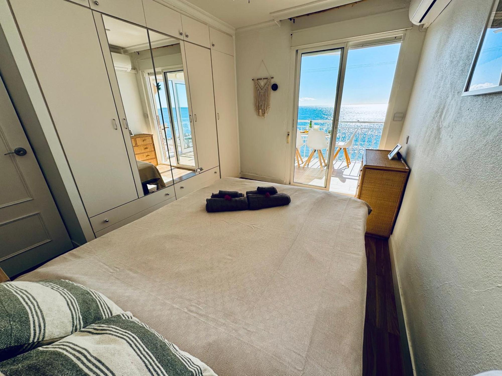דירות בנאלמדנה Perla Playa Casa מראה חיצוני תמונה