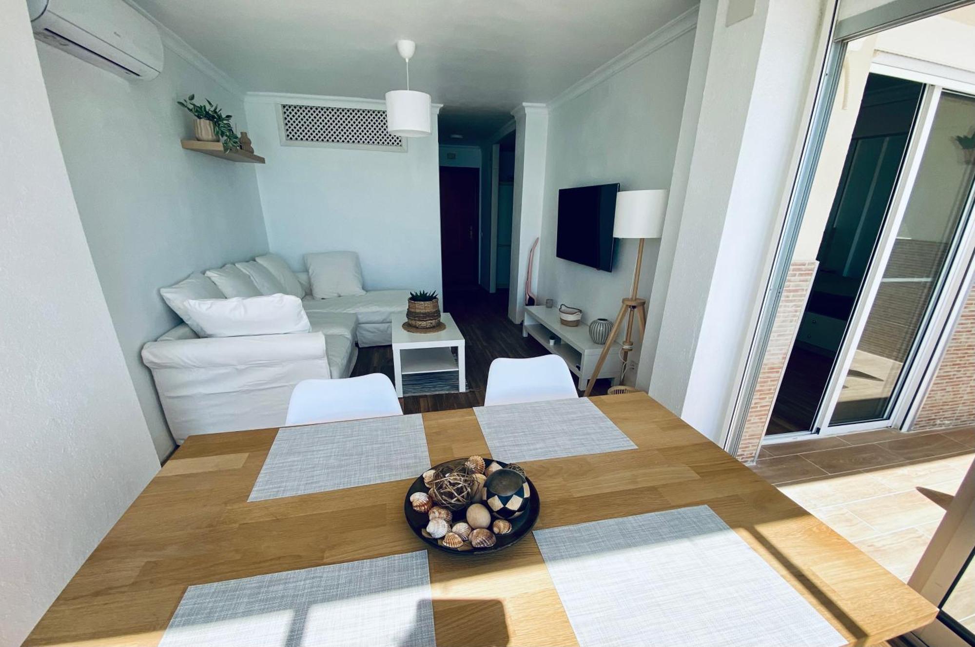 דירות בנאלמדנה Perla Playa Casa מראה חיצוני תמונה