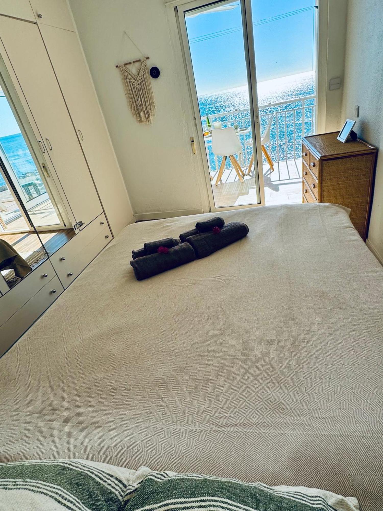 דירות בנאלמדנה Perla Playa Casa מראה חיצוני תמונה